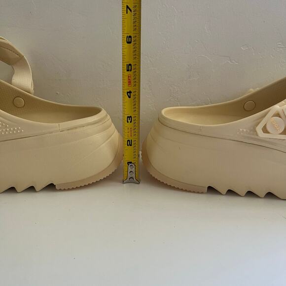Crocs Hiker Xscape Clogs M13/W15 in Vanilla Neutral Chunky Platform Unisex NWT main image 13